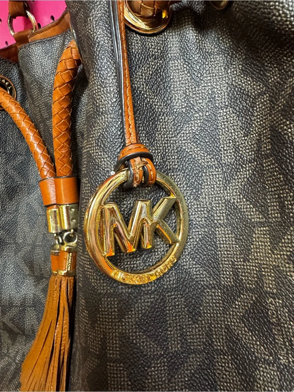 Authentic Michael Kors Jet Set Large Drawstring Shoulder Bag